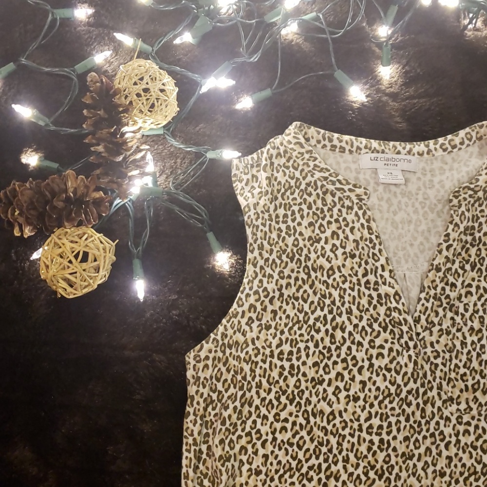 🎄🎄Liz Claiborne petite tank🎄🎄 5 for $25